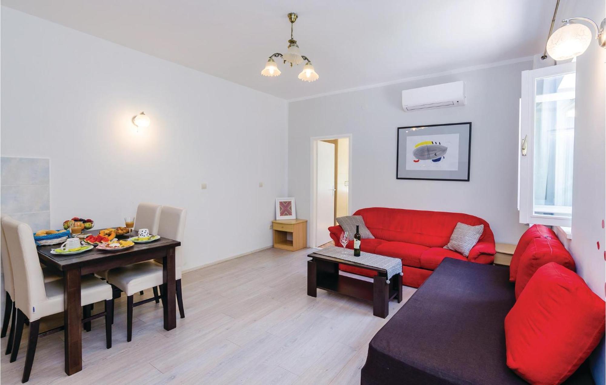 Appartement Pet Friendly In Bosanka With Kitchen *