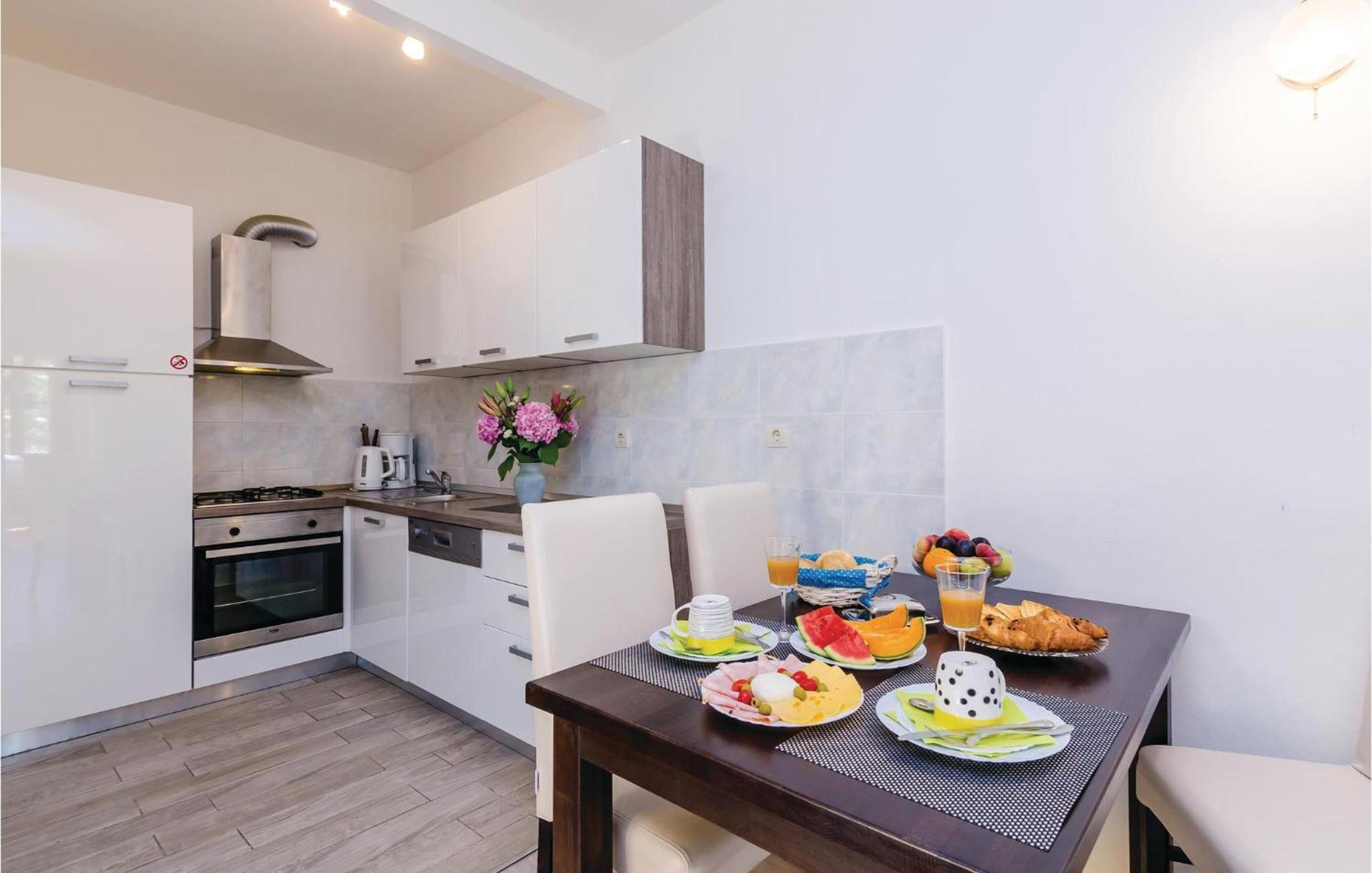 Pet Friendly In Bosanka With Kitchen Appartement Dubrovnik