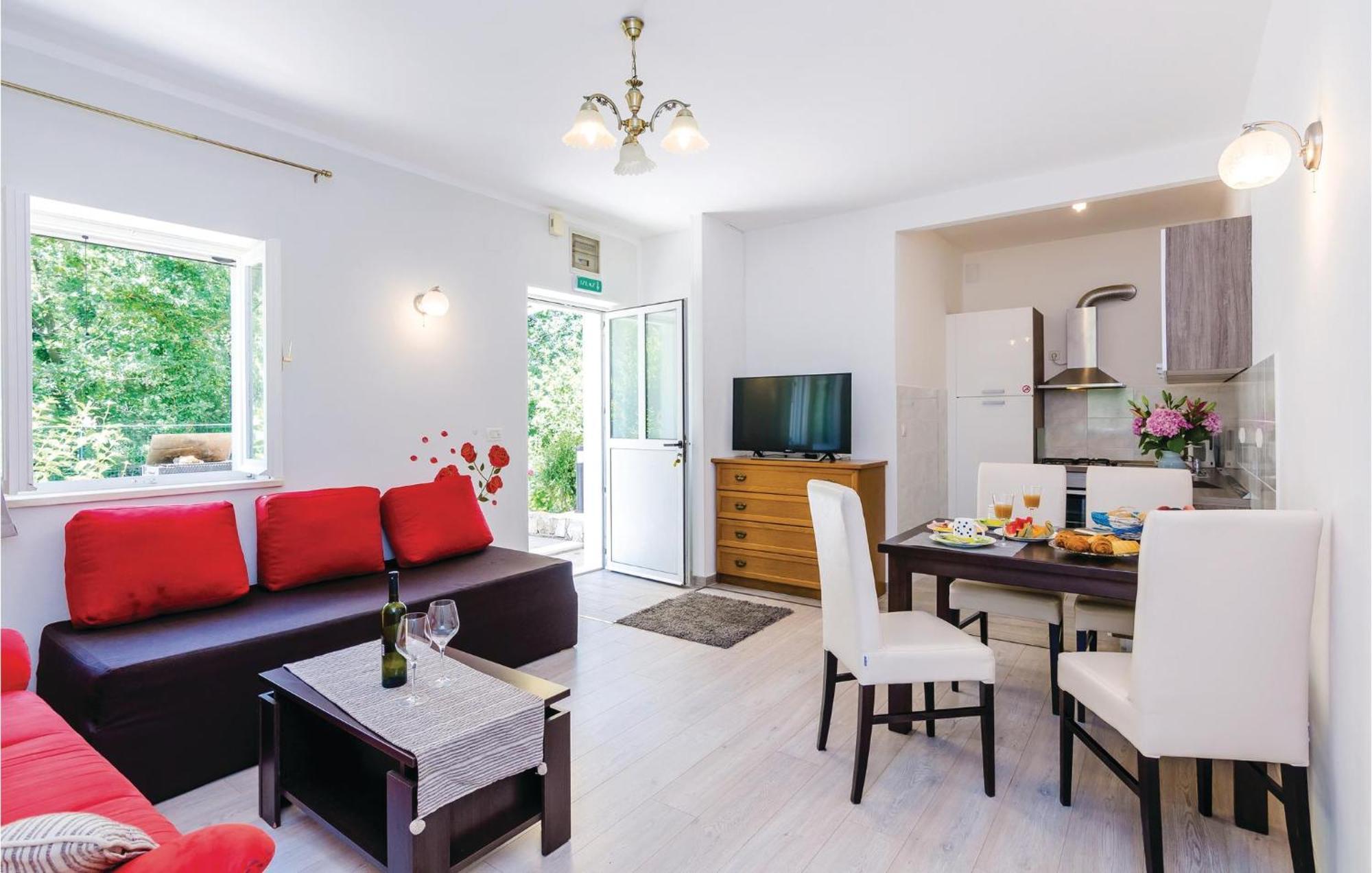 Pet Friendly In Bosanka With Kitchen Appartement *