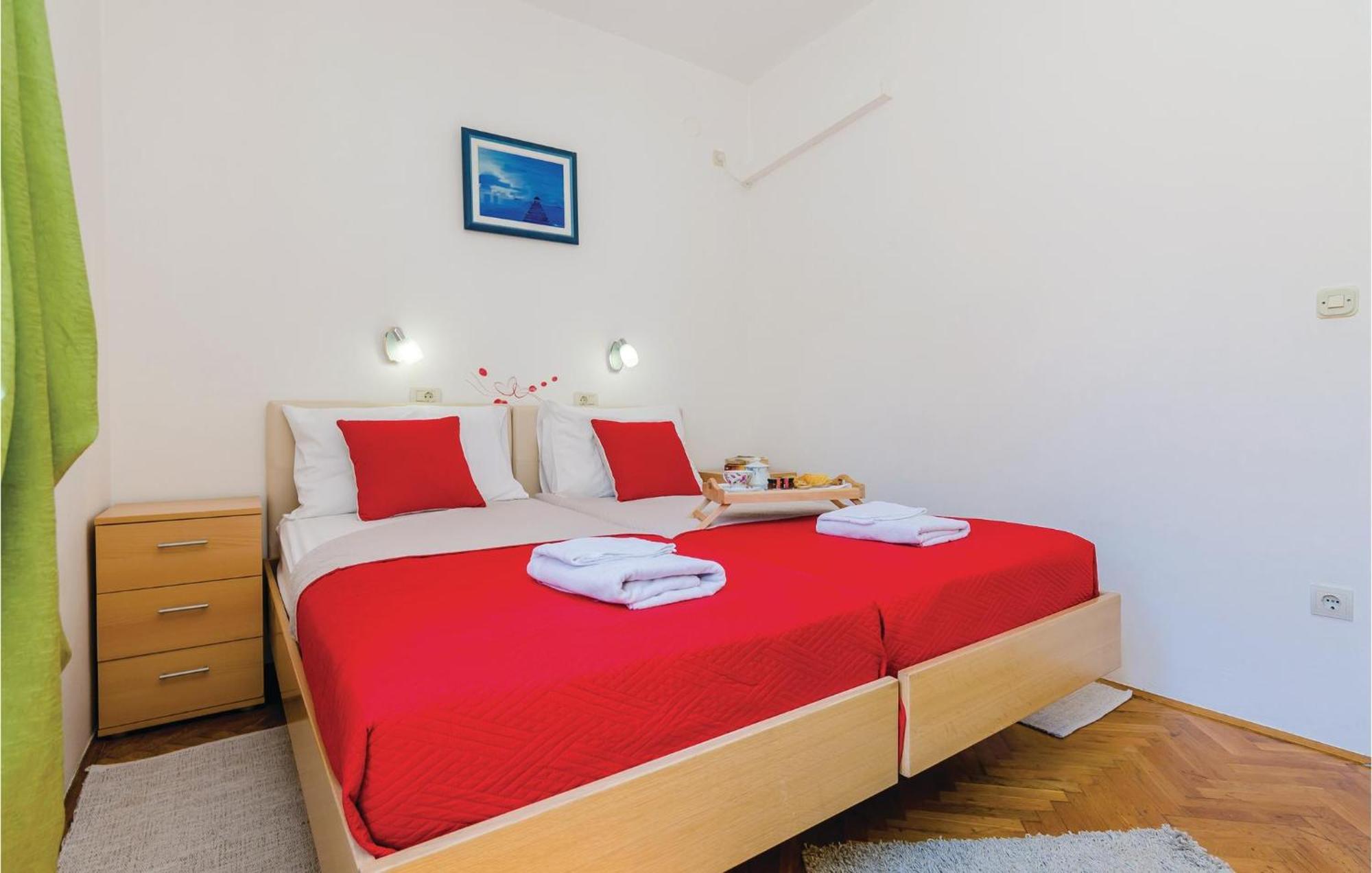 Pet Friendly In Bosanka With Kitchen * Dubrovnik