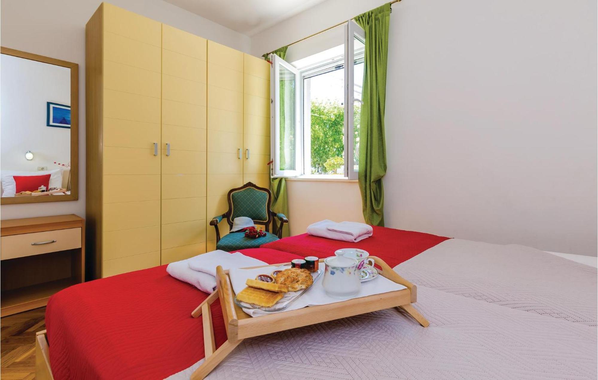 Pet Friendly In Bosanka With Kitchen Appartement